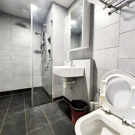 Jesselton Quay Kota Kinabalu City Centre By Lw Suites Room photo