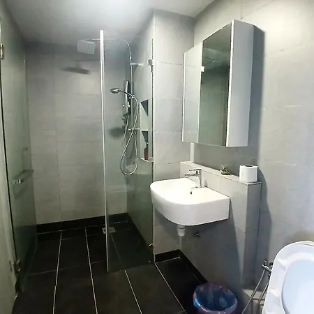 Jesselton Quay Kota Kinabalu City Centre By Lw Suites Room photo