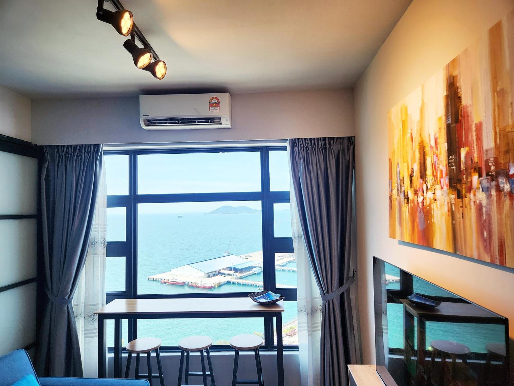 Jesselton Quay Centre By Lw *