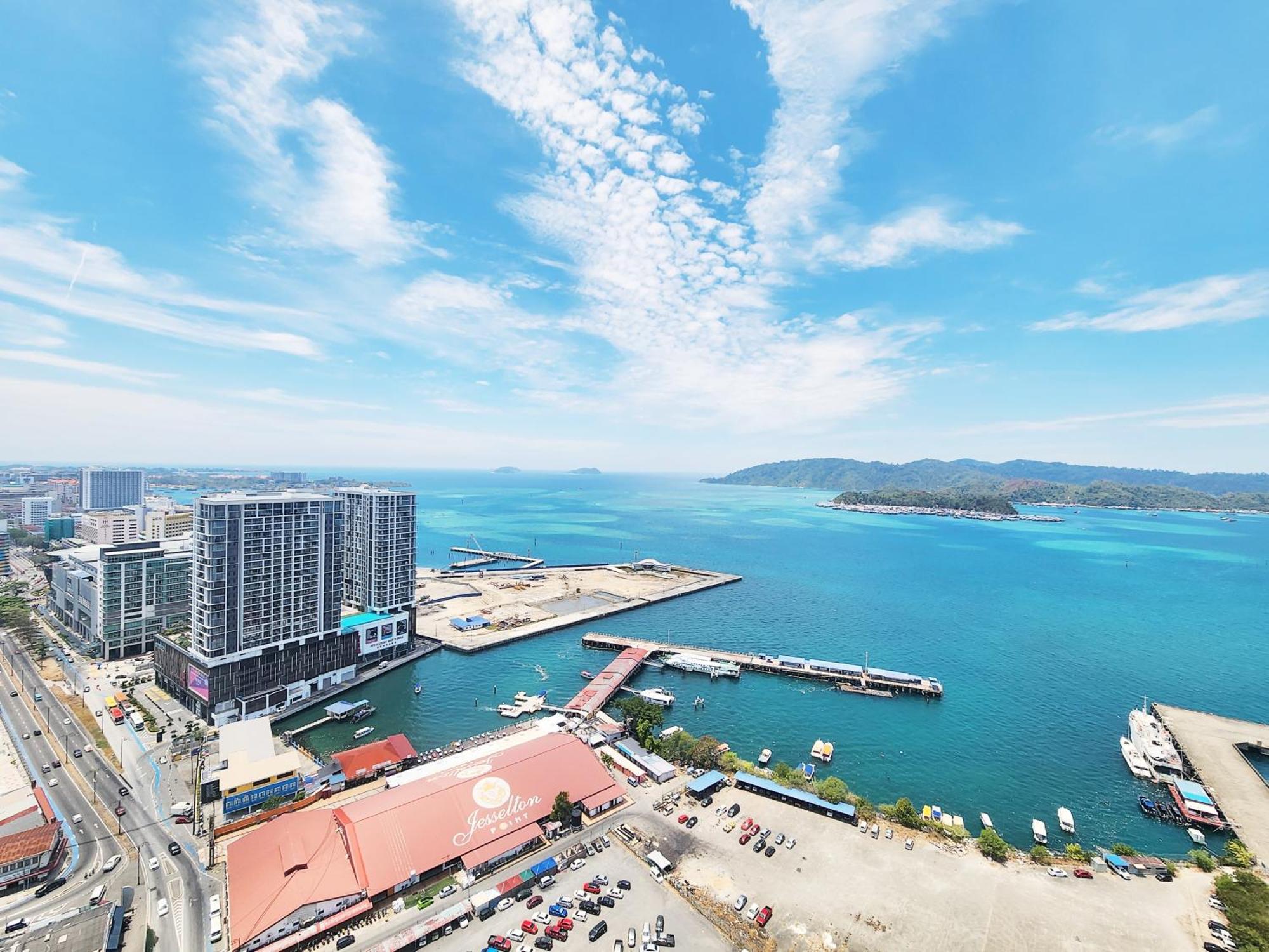 Jesselton Quay Centre By Lw Kota Kinabalu