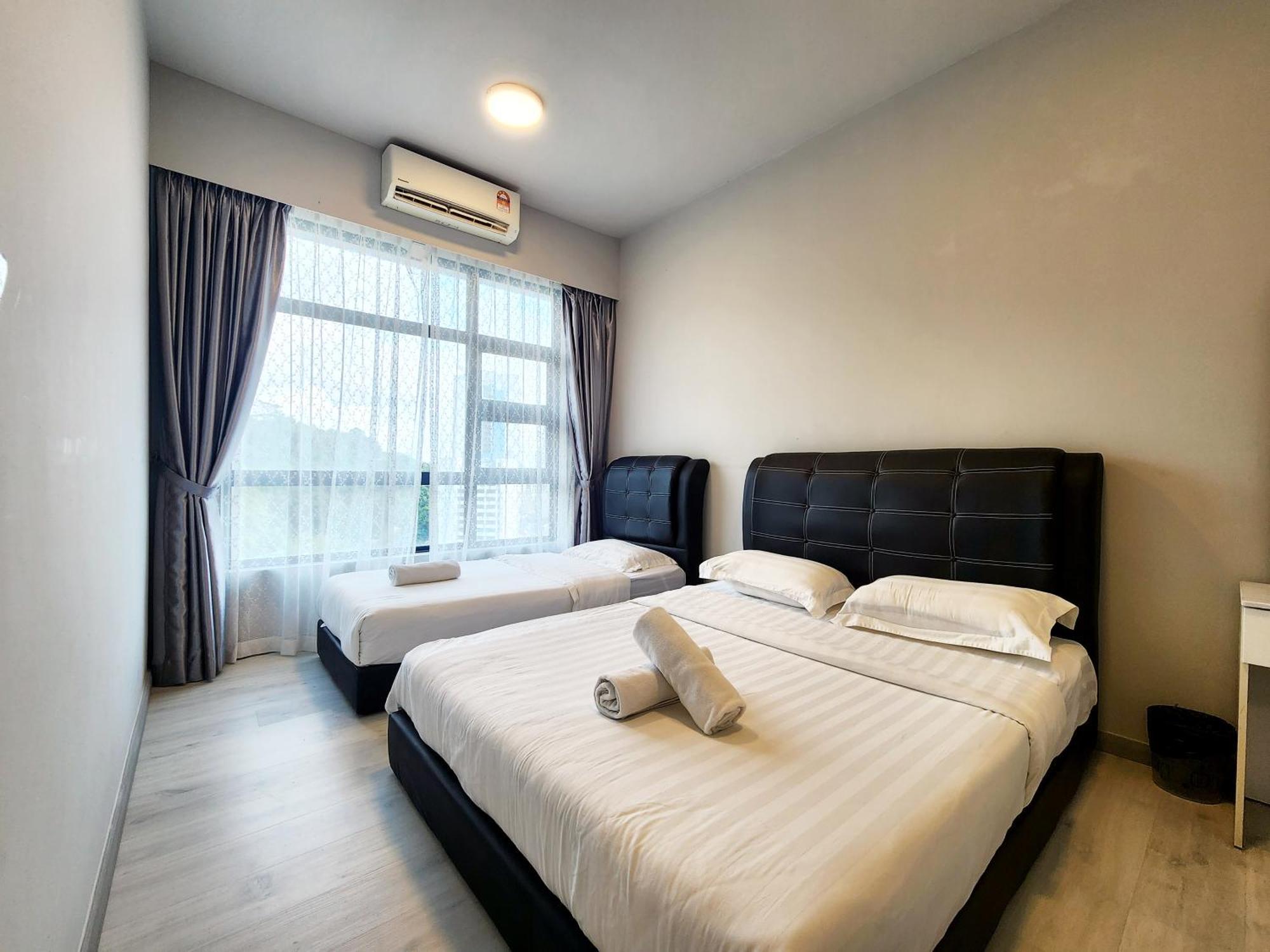 Jesselton Quay Centre By Lw * Kota Kinabalu