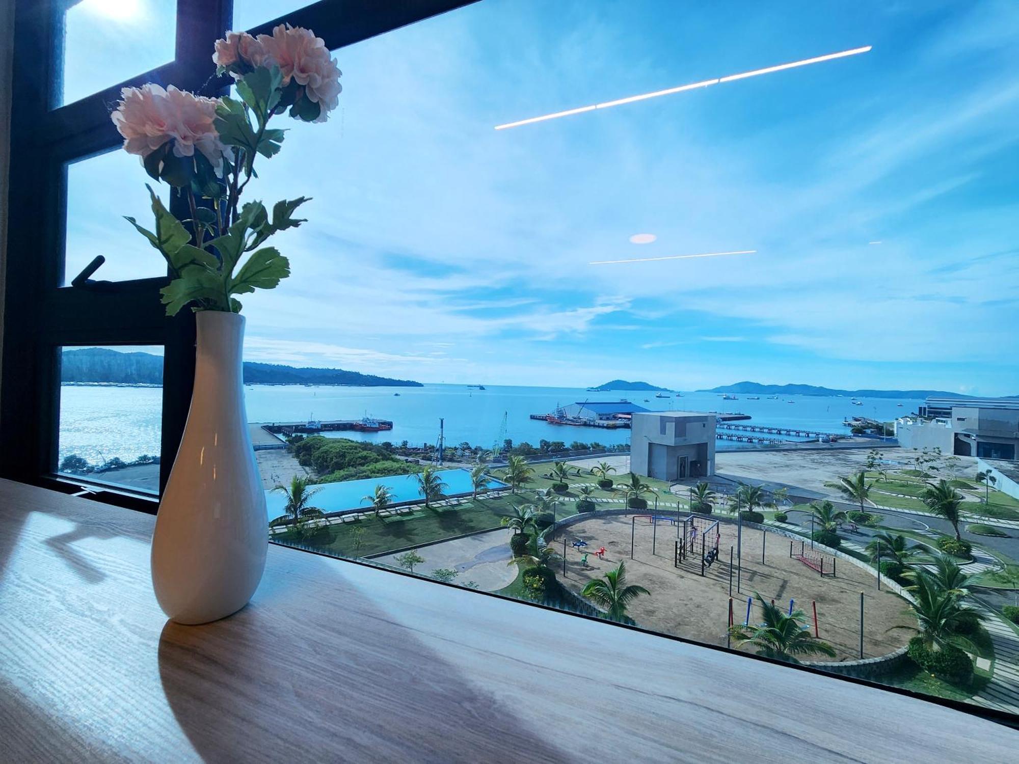 Jesselton Quay Centre By Lw